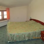 Fisherman's Hut Family 3*
