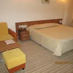 Fisherman's Hut Family 3*