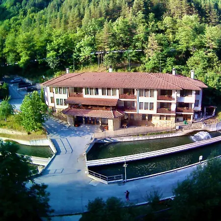 Fisherman's Hut Family Ξενοδοχείο 3*
