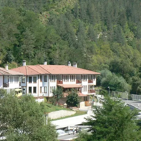 Ξενοδοχείο Fisherman's Hut Family