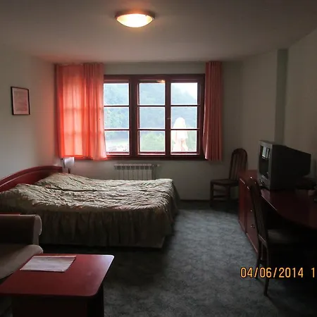 Fisherman's Hut Family 3*